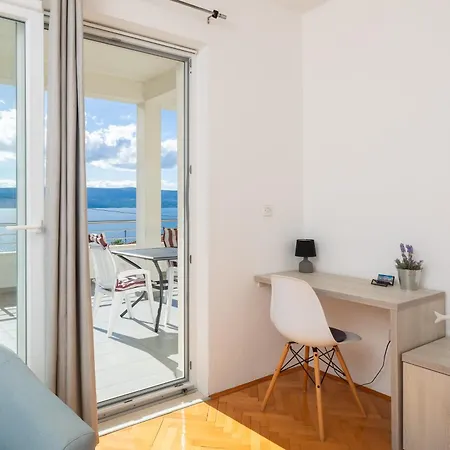 Seaside Oasis 公寓 *