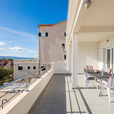 Seaside Oasis Apartman *